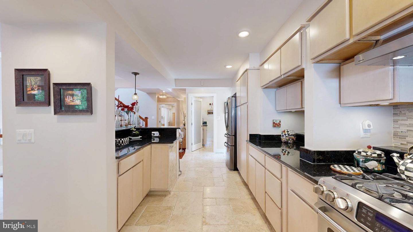 10409 DOMINION VALLEY DR, FAIRFAX STATION, Virginia 22039, 3 Bedrooms Bedrooms, ,3 BathroomsBathrooms,Residential,For sale,10409 DOMINION VALLEY DR,VAFX2258144 MLS # VAFX2258144