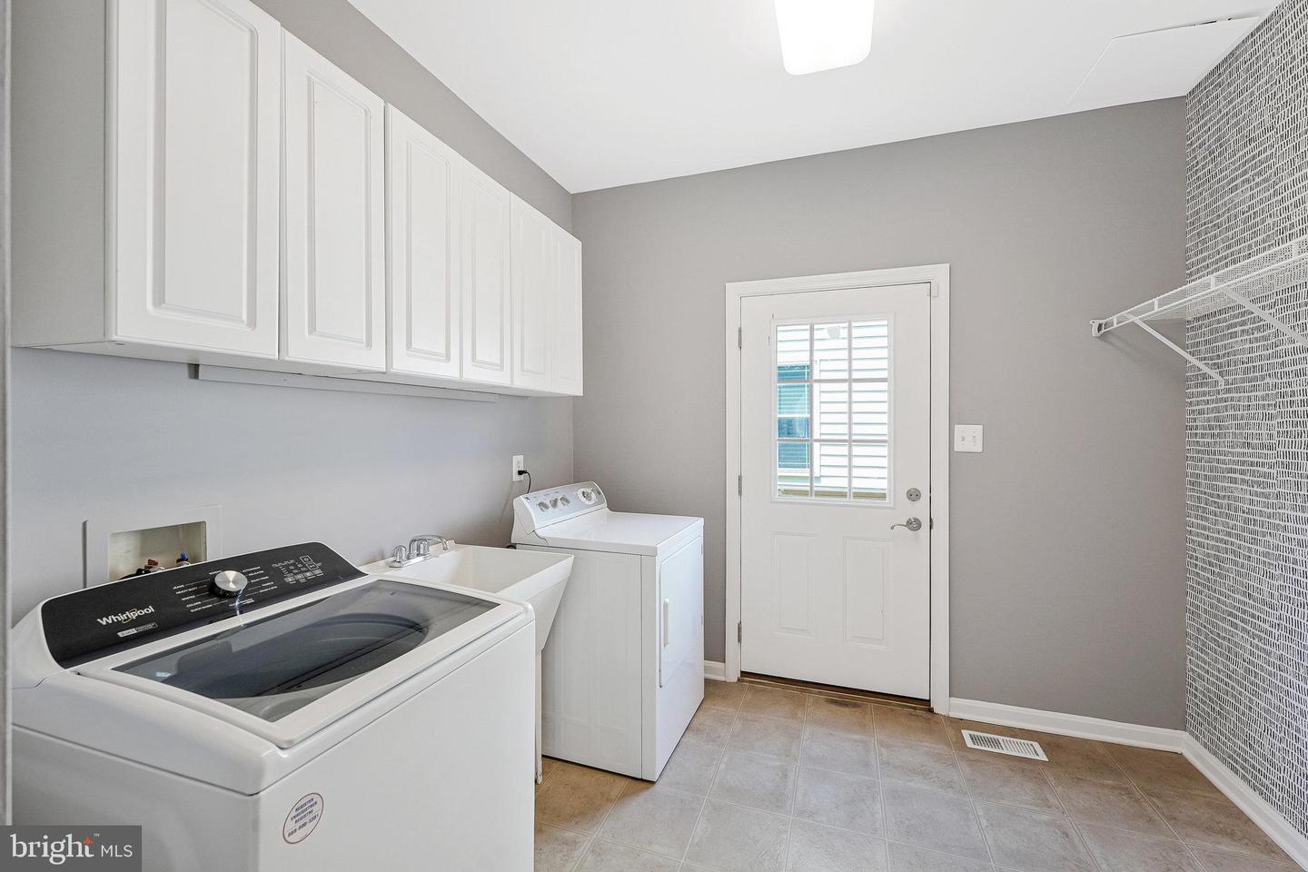 42747 HOLLOWIND CT, BROADLANDS, Virginia 20148, 4 Bedrooms Bedrooms, ,3 BathroomsBathrooms,Residential,For sale,42747 HOLLOWIND CT,VALO2103378 MLS # VALO2103378