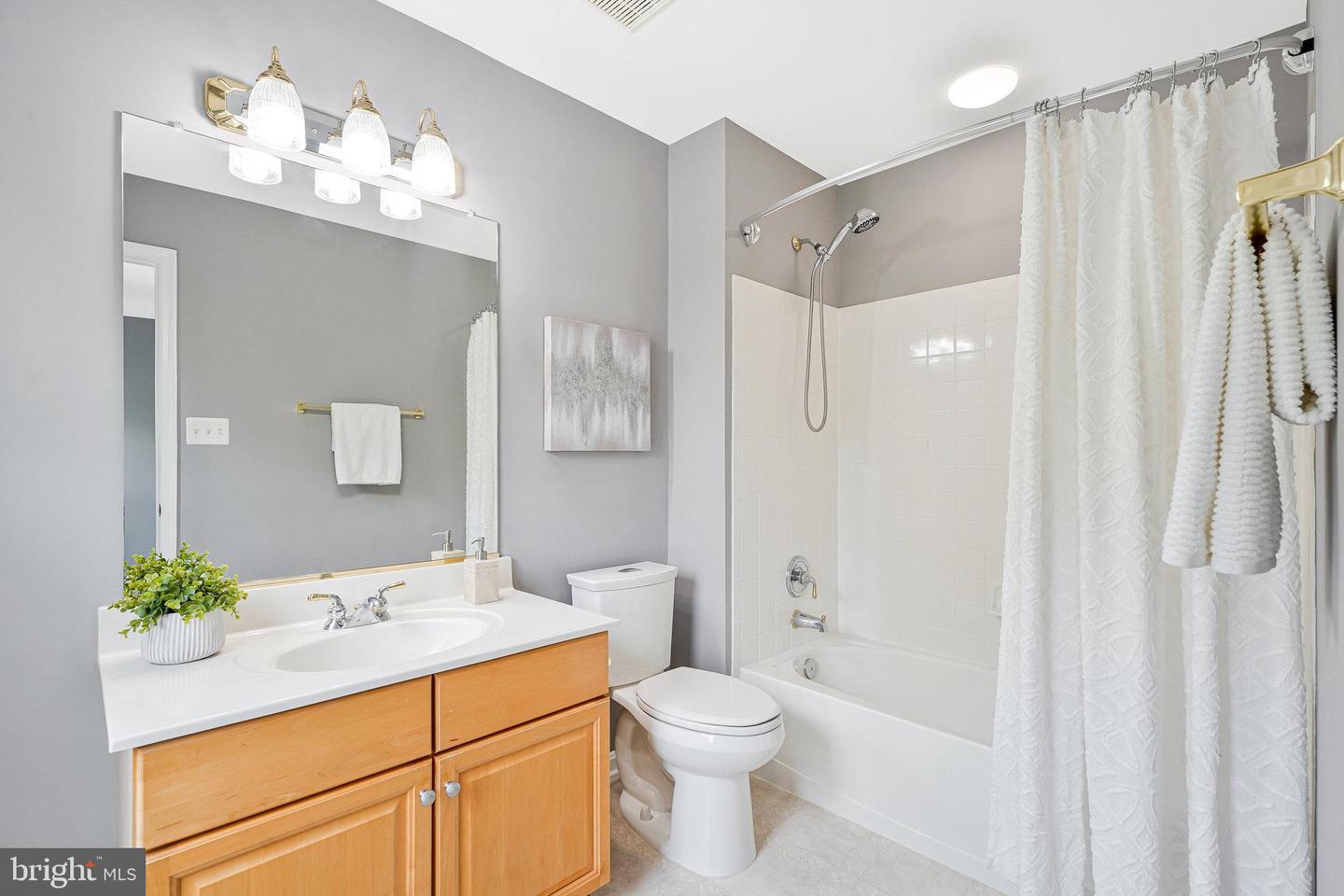 42747 HOLLOWIND CT, BROADLANDS, Virginia 20148, 4 Bedrooms Bedrooms, ,3 BathroomsBathrooms,Residential,For sale,42747 HOLLOWIND CT,VALO2103378 MLS # VALO2103378
