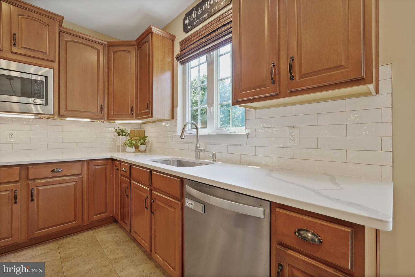 42850 CONQUEST CIR, BRAMBLETON, Virginia 20148, 4 Bedrooms Bedrooms, ,3 BathroomsBathrooms,Residential,For sale,42850 CONQUEST CIR,VALO2103382 MLS # VALO2103382