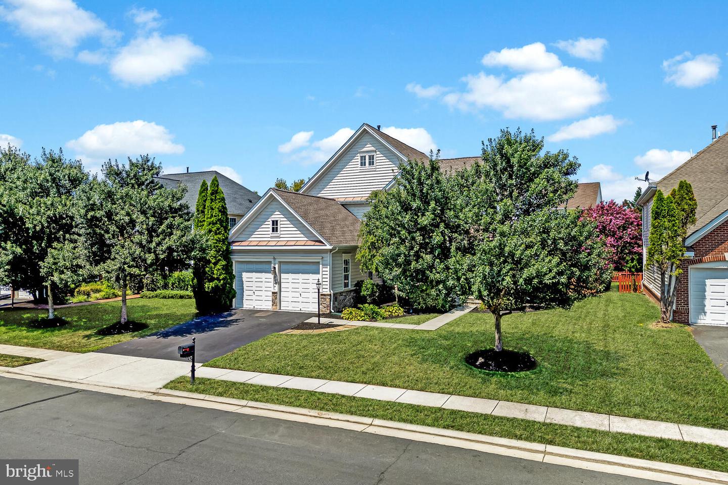 42850 CONQUEST CIR, BRAMBLETON, Virginia 20148, 4 Bedrooms Bedrooms, ,3 BathroomsBathrooms,Residential,For sale,42850 CONQUEST CIR,VALO2103382 MLS # VALO2103382