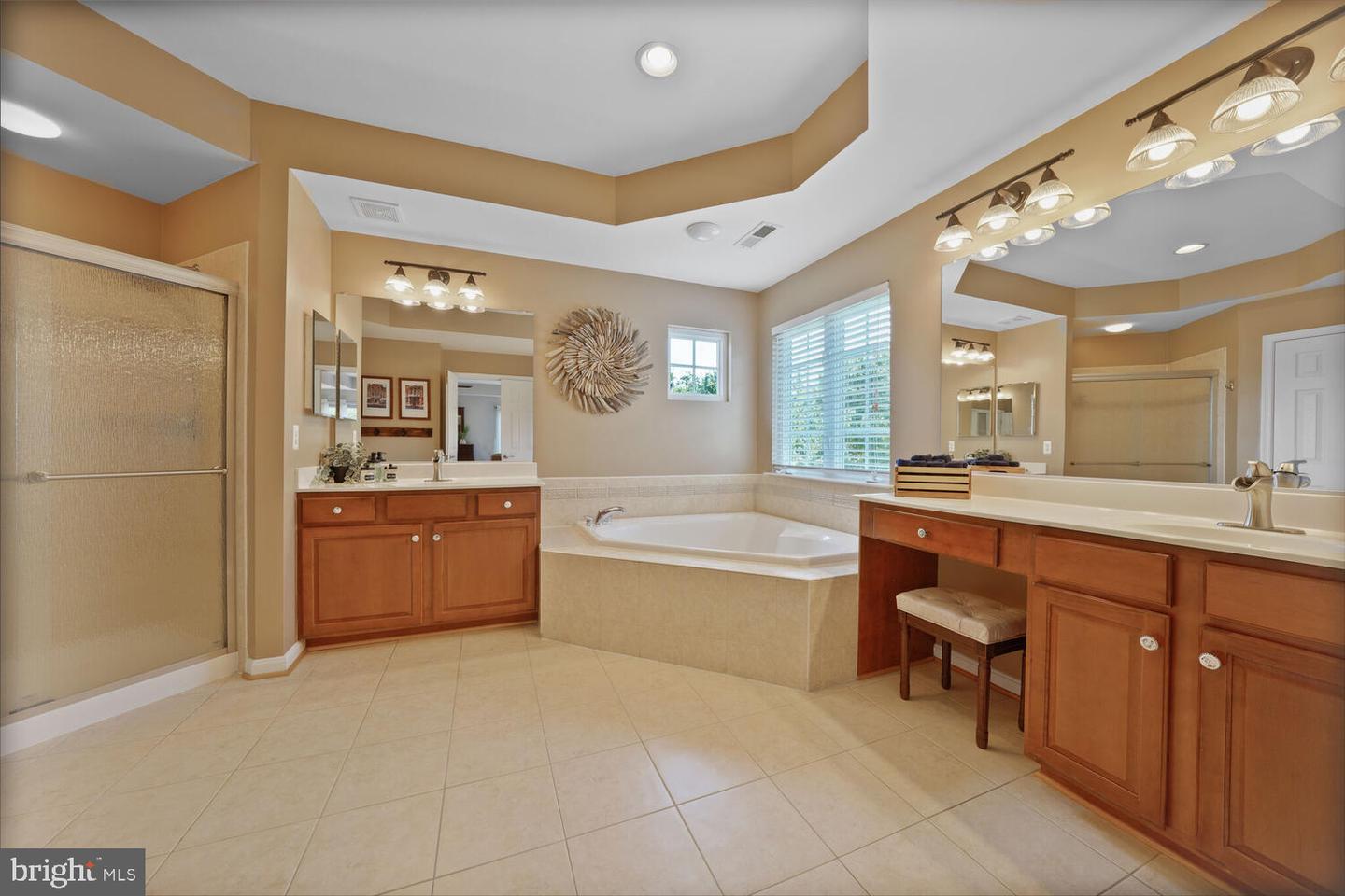42850 CONQUEST CIR, BRAMBLETON, Virginia 20148, 4 Bedrooms Bedrooms, ,3 BathroomsBathrooms,Residential,For sale,42850 CONQUEST CIR,VALO2103382 MLS # VALO2103382