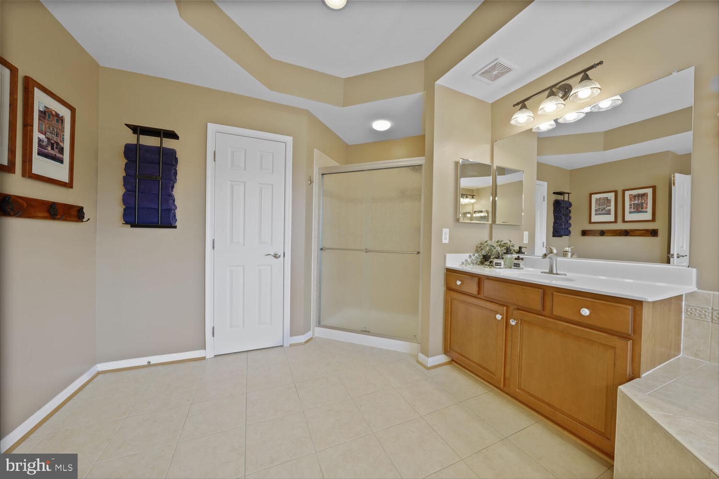 42850 CONQUEST CIR, BRAMBLETON, Virginia 20148, 4 Bedrooms Bedrooms, ,3 BathroomsBathrooms,Residential,For sale,42850 CONQUEST CIR,VALO2103382 MLS # VALO2103382