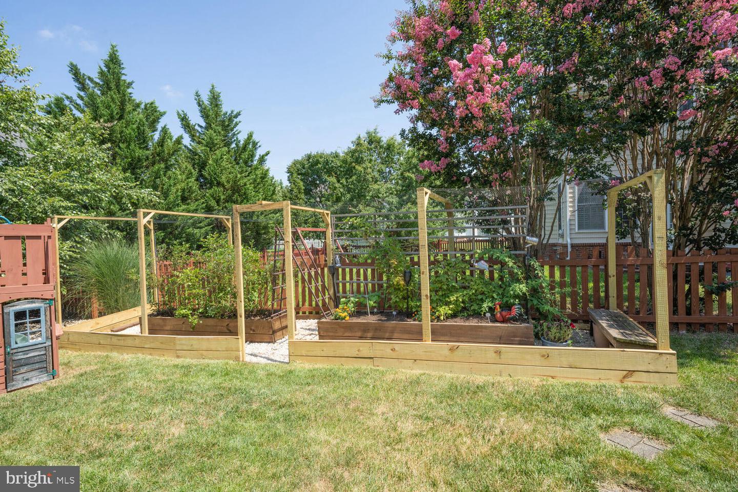 42850 CONQUEST CIR, BRAMBLETON, Virginia 20148, 4 Bedrooms Bedrooms, ,3 BathroomsBathrooms,Residential,For sale,42850 CONQUEST CIR,VALO2103382 MLS # VALO2103382