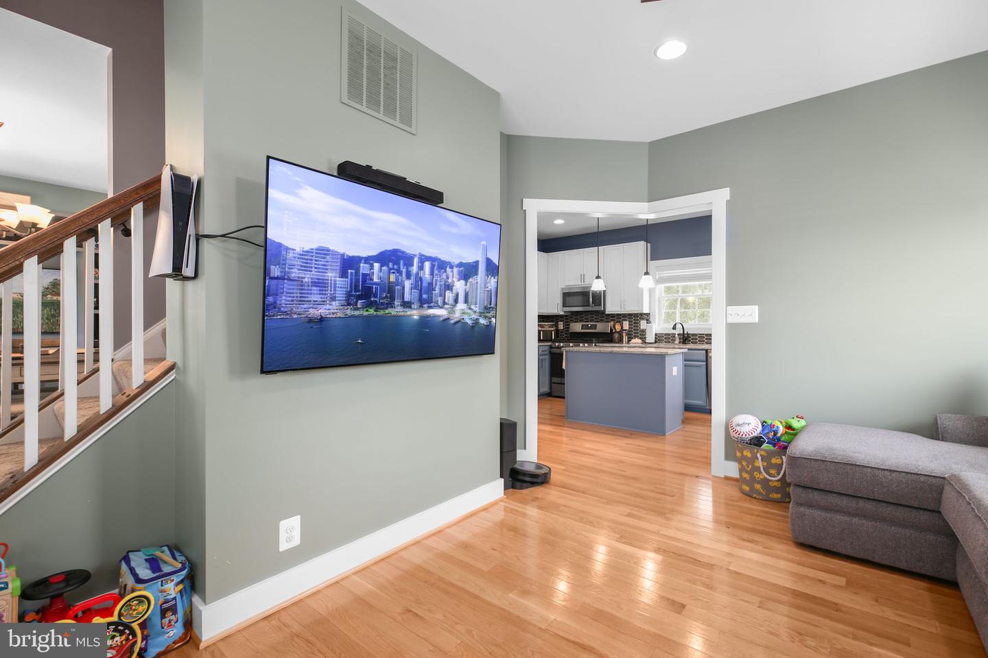 8183 MAJOR WATTERS CT, WARRENTON, Virginia 20187, 4 Bedrooms Bedrooms, ,3 BathroomsBathrooms,Residential,For sale,8183 MAJOR WATTERS CT,VAFQ2017668 MLS # VAFQ2017668