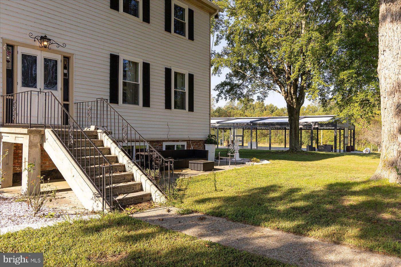 667 HUSTLE RD, HUSTLE, Virginia 22476, 6 Bedrooms Bedrooms, ,3 BathroomsBathrooms,Farm,For sale,667 HUSTLE RD,VAES2001998 MLS # VAES2001998
