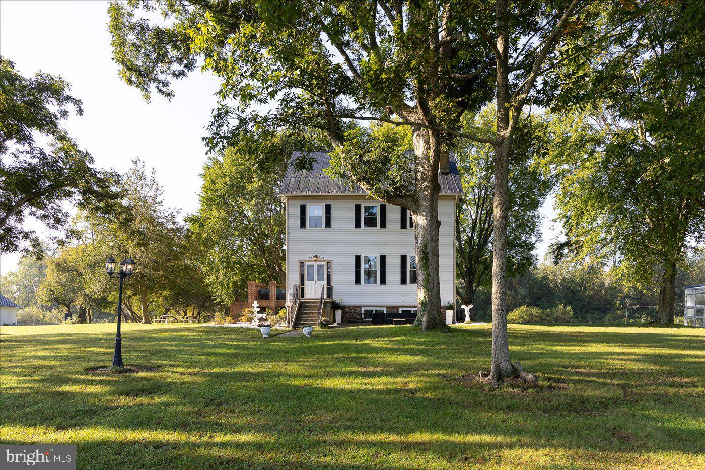 667 HUSTLE RD, HUSTLE, Virginia 22476, 6 Bedrooms Bedrooms, ,3 BathroomsBathrooms,Farm,For sale,667 HUSTLE RD,VAES2001998 MLS # VAES2001998
