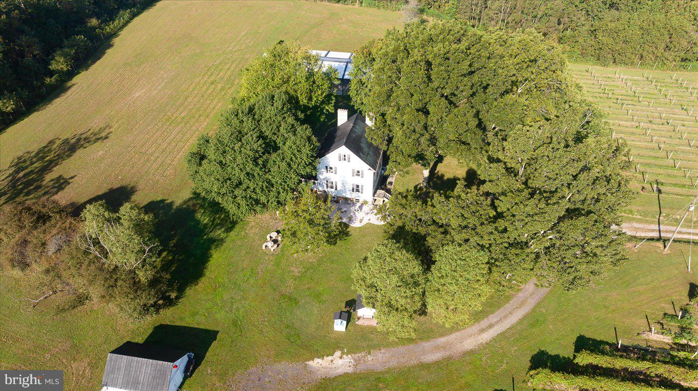 667 HUSTLE RD, HUSTLE, Virginia 22476, 6 Bedrooms Bedrooms, ,3 BathroomsBathrooms,Farm,For sale,667 HUSTLE RD,VAES2001998 MLS # VAES2001998