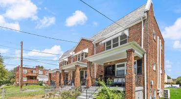 3312 12TH ST SE, WASHINGTON, District Of Columbia 20032, 3 Bedrooms Bedrooms, ,2 BathroomsBathrooms,Residential,For sale,3312 12TH ST SE,DCDC2212712 MLS # DCDC2212712