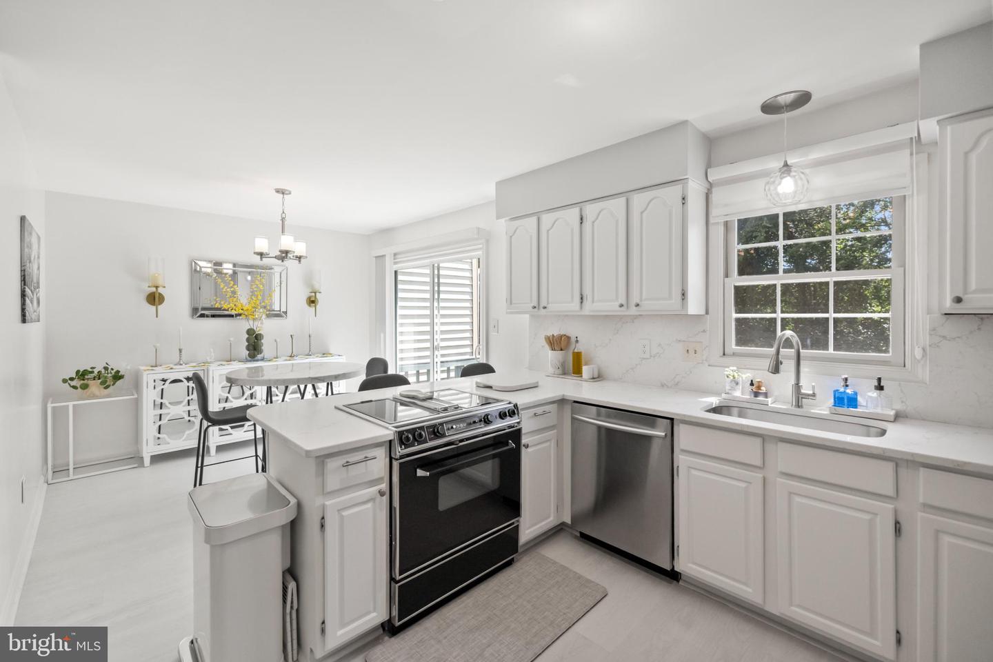 6554 PALISADES DR, CENTREVILLE, Virginia 20121, 4 Bedrooms Bedrooms, 15 Rooms Rooms,3 BathroomsBathrooms,Residential,For sale,6554 PALISADES DR,VAFX2258512 MLS # VAFX2258512