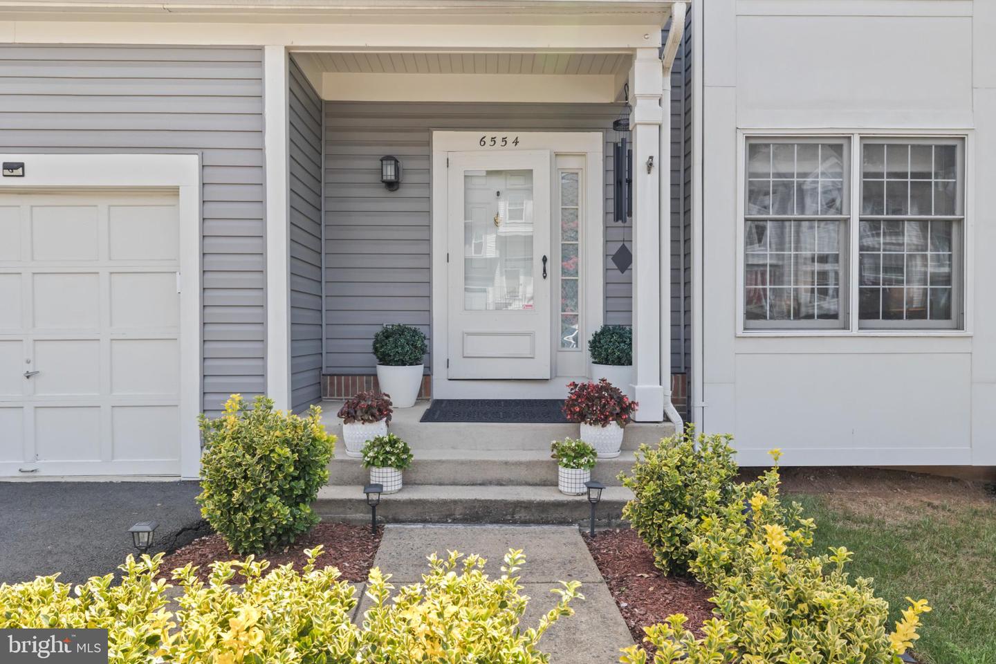6554 PALISADES DR, CENTREVILLE, Virginia 20121, 4 Bedrooms Bedrooms, 15 Rooms Rooms,3 BathroomsBathrooms,Residential,For sale,6554 PALISADES DR,VAFX2258512 MLS # VAFX2258512