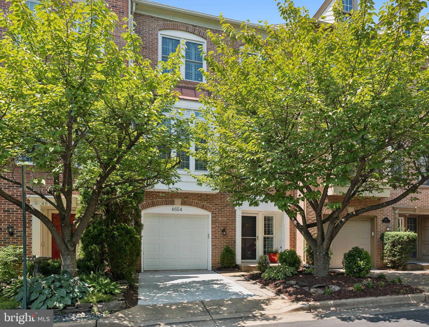 4654 KINSEY LN, ALEXANDRIA, Virginia 22311, 3 Bedrooms Bedrooms, ,3 BathroomsBathrooms,Residential,For sale,4654 KINSEY LN,VAAX2048070 MLS # VAAX2048070