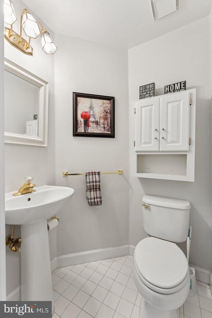 4654 KINSEY LN, ALEXANDRIA, Virginia 22311, 3 Bedrooms Bedrooms, ,3 BathroomsBathrooms,Residential,For sale,4654 KINSEY LN,VAAX2048070 MLS # VAAX2048070