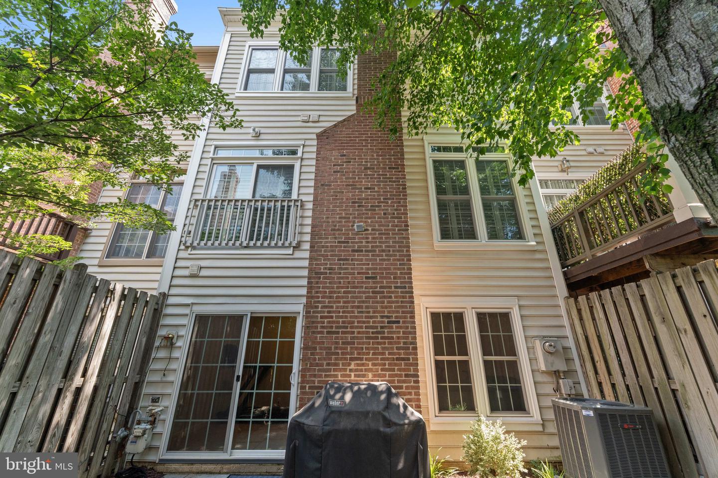 4654 KINSEY LN, ALEXANDRIA, Virginia 22311, 3 Bedrooms Bedrooms, ,3 BathroomsBathrooms,Residential,For sale,4654 KINSEY LN,VAAX2048070 MLS # VAAX2048070