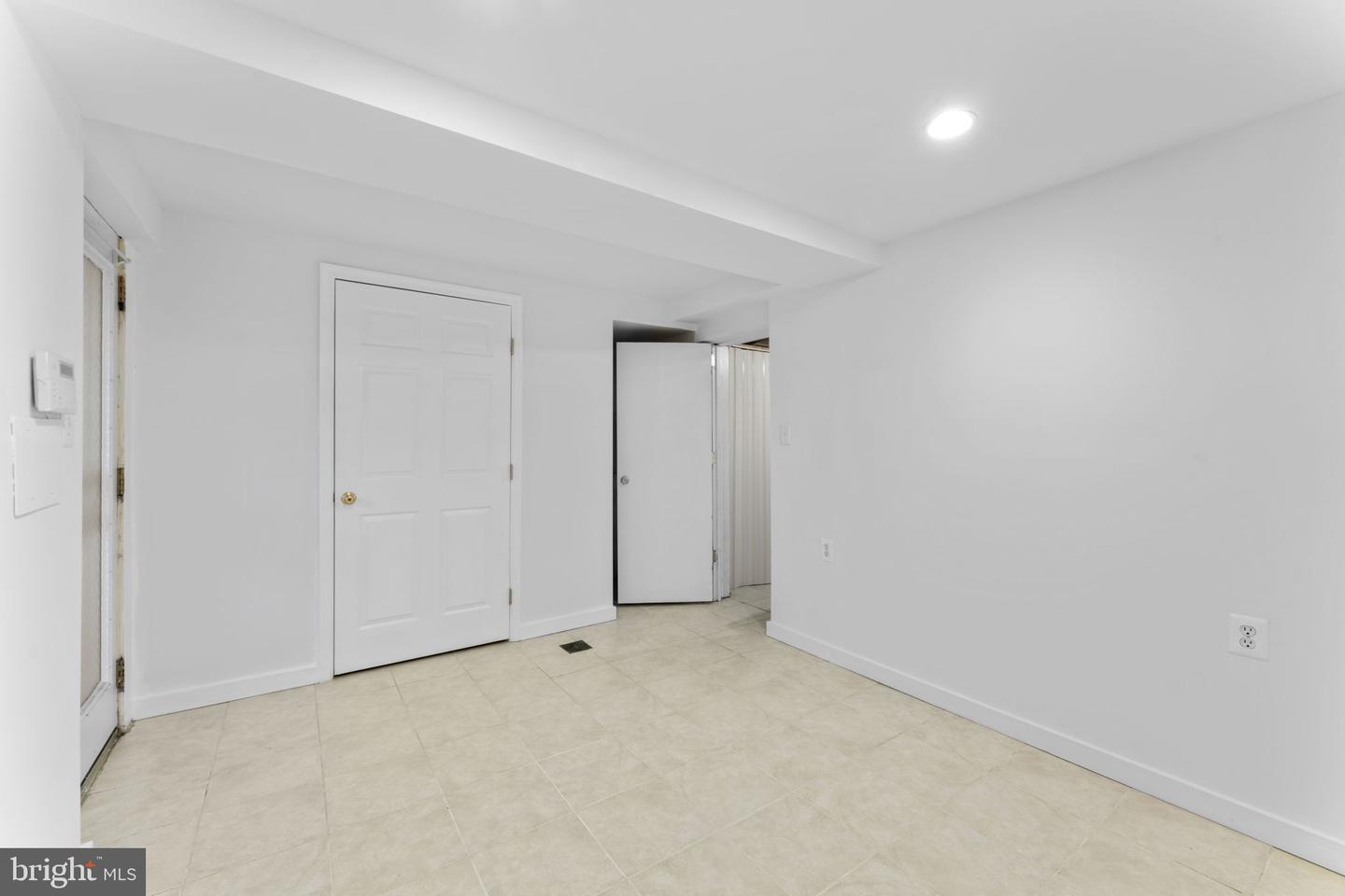 1804 BURKE ST SE, WASHINGTON, District Of Columbia 20003, 4 Bedrooms Bedrooms, ,2 BathroomsBathrooms,Residential,For sale,1804 BURKE ST SE,DCDC2212934 MLS # DCDC2212934