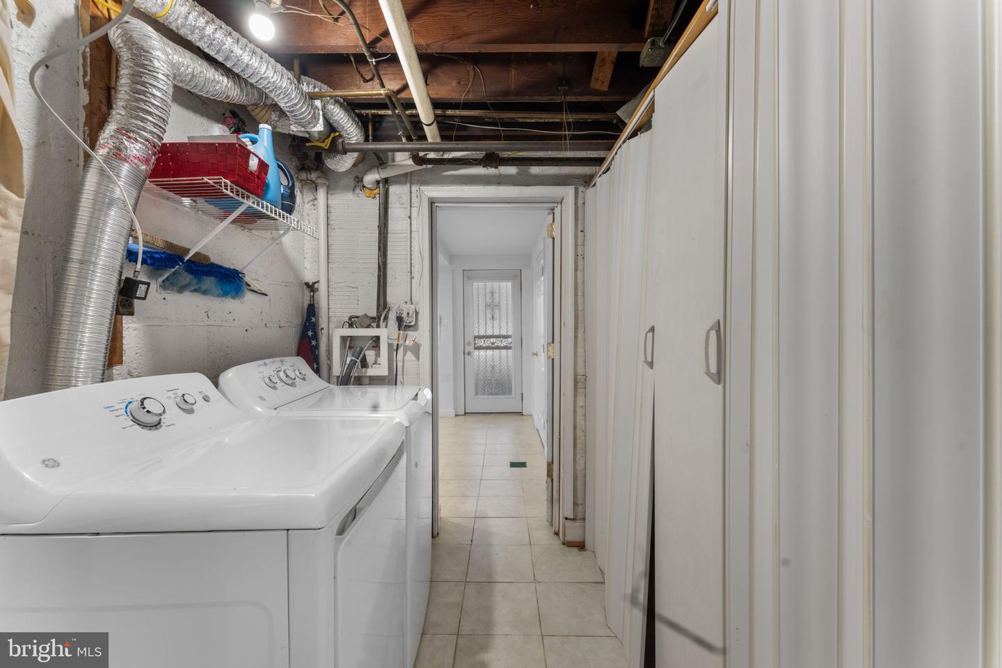 1804 BURKE ST SE, WASHINGTON, District Of Columbia 20003, 4 Bedrooms Bedrooms, ,2 BathroomsBathrooms,Residential,For sale,1804 BURKE ST SE,DCDC2212934 MLS # DCDC2212934