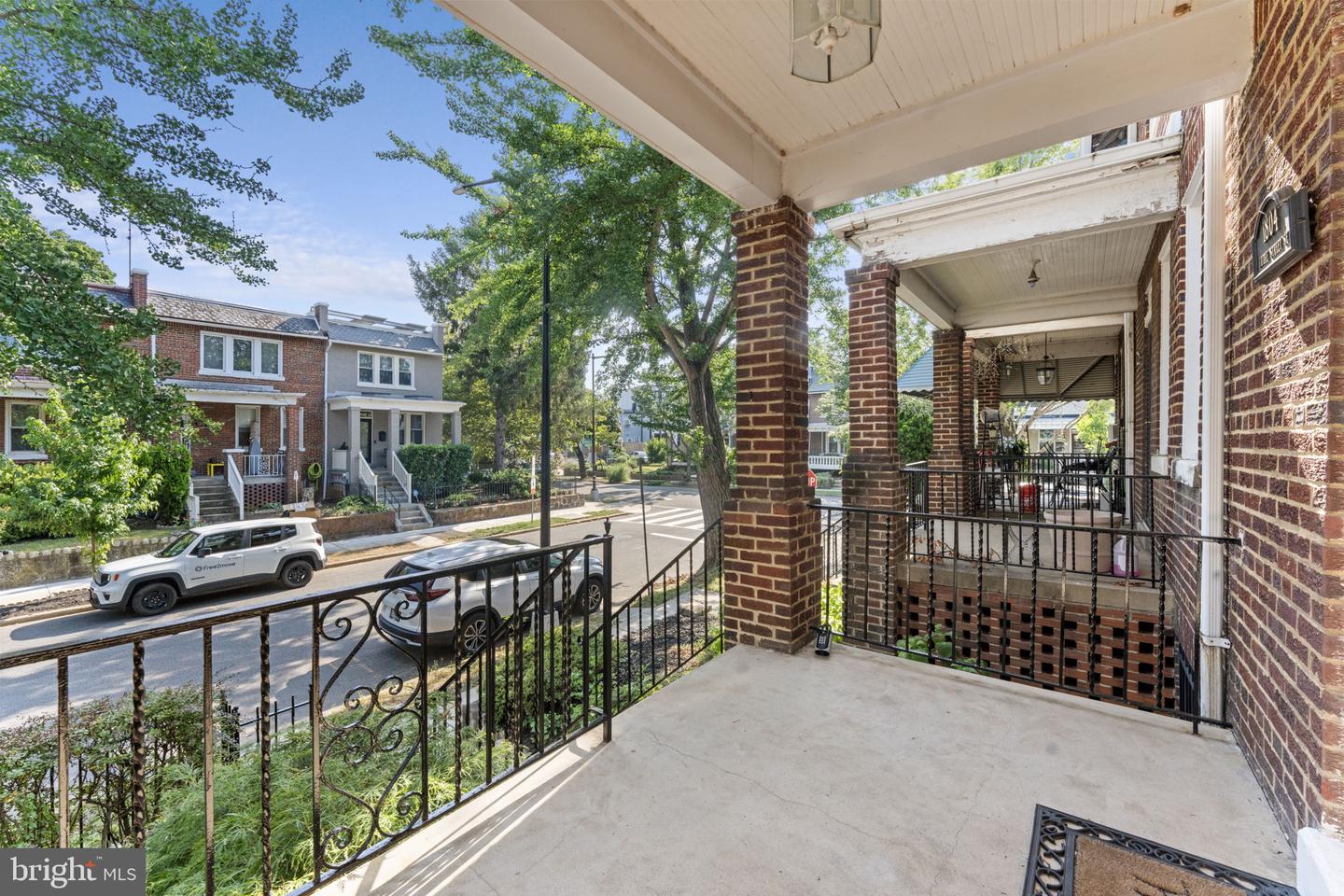 1804 BURKE ST SE, WASHINGTON, District Of Columbia 20003, 4 Bedrooms Bedrooms, ,2 BathroomsBathrooms,Residential,For sale,1804 BURKE ST SE,DCDC2212934 MLS # DCDC2212934