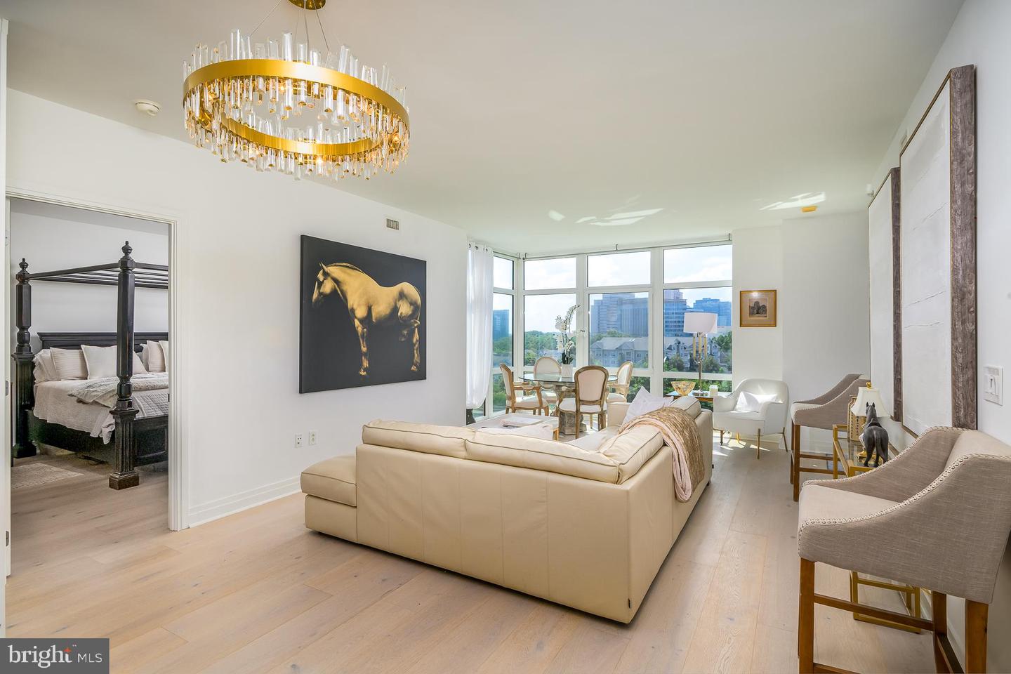 8220 CRESTWOOD HEIGHTS DR #1009, MCLEAN, Virginia 22102, 2 Bedrooms Bedrooms, ,2 BathroomsBathrooms,Residential,For sale,8220 CRESTWOOD HEIGHTS DR #1009,VAFX2258636 MLS # VAFX2258636