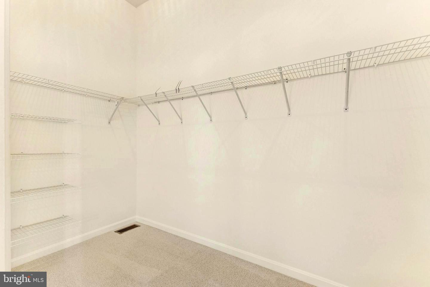 9443 STRUTHERS GLEN CT, BRISTOW, Virginia 20136, 5 Bedrooms Bedrooms, ,3 BathroomsBathrooms,Residential,For sale,9443 STRUTHERS GLEN CT,VAPW2100444 MLS # VAPW2100444