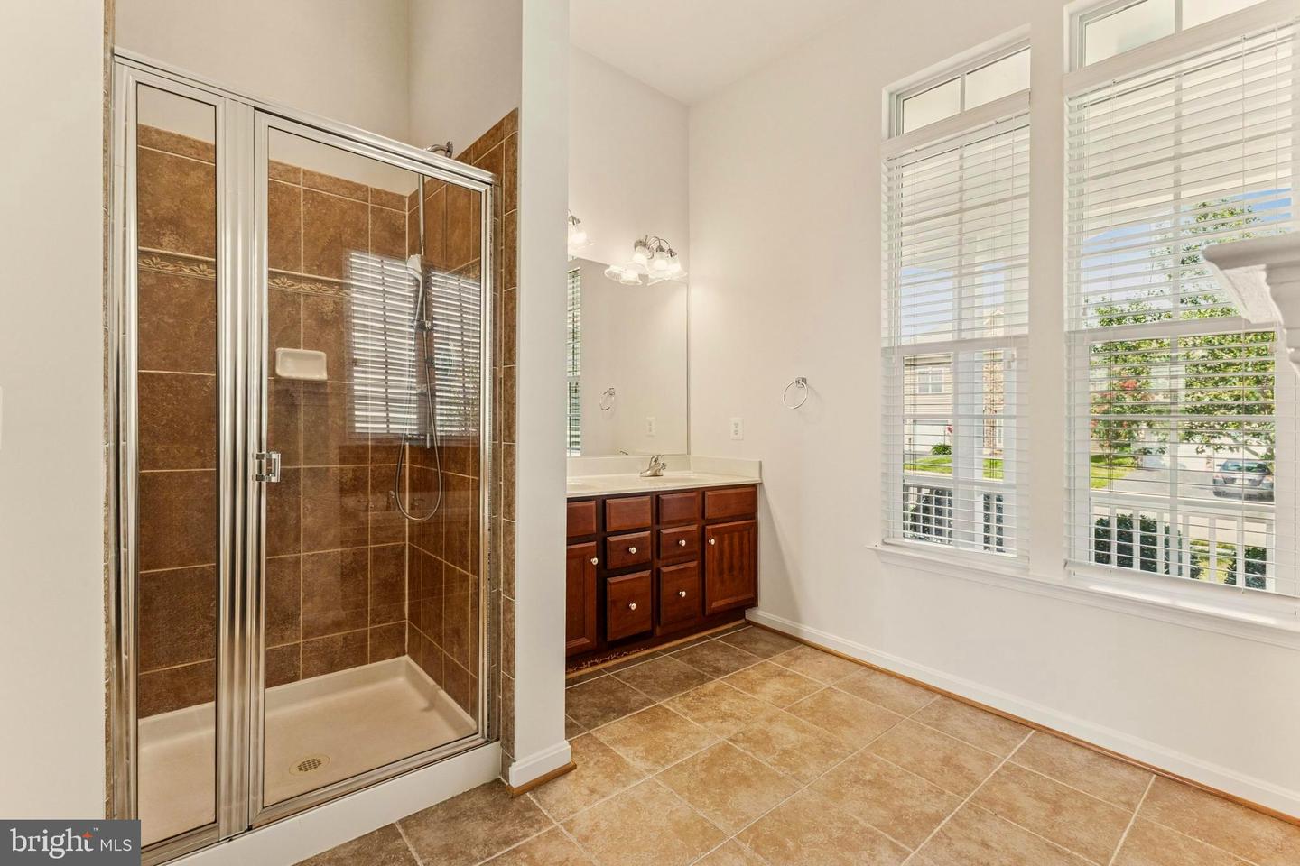 9443 STRUTHERS GLEN CT, BRISTOW, Virginia 20136, 5 Bedrooms Bedrooms, ,3 BathroomsBathrooms,Residential,For sale,9443 STRUTHERS GLEN CT,VAPW2100444 MLS # VAPW2100444