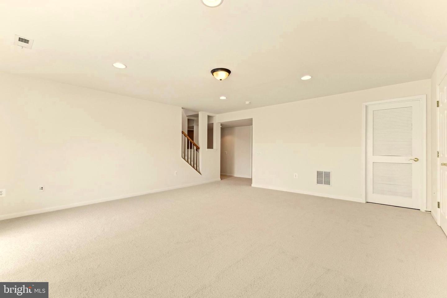 9443 STRUTHERS GLEN CT, BRISTOW, Virginia 20136, 5 Bedrooms Bedrooms, ,3 BathroomsBathrooms,Residential,For sale,9443 STRUTHERS GLEN CT,VAPW2100444 MLS # VAPW2100444