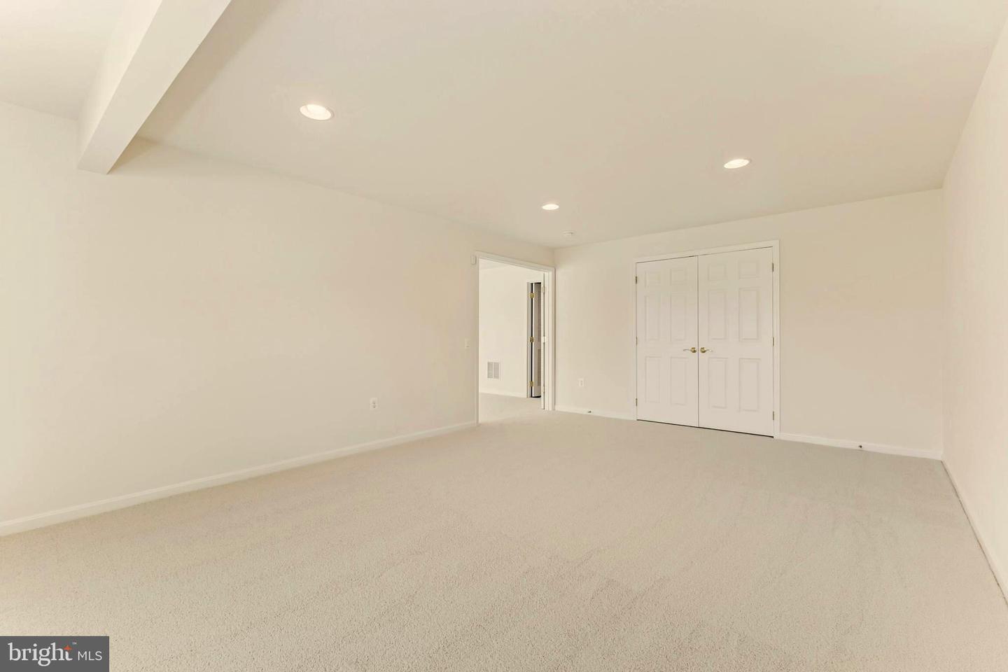 9443 STRUTHERS GLEN CT, BRISTOW, Virginia 20136, 5 Bedrooms Bedrooms, ,3 BathroomsBathrooms,Residential,For sale,9443 STRUTHERS GLEN CT,VAPW2100444 MLS # VAPW2100444
