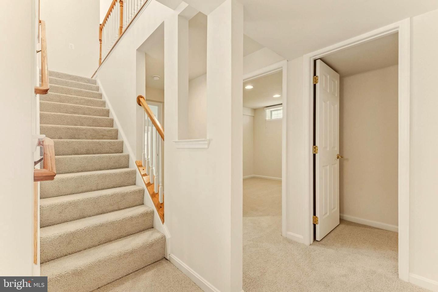 9443 STRUTHERS GLEN CT, BRISTOW, Virginia 20136, 5 Bedrooms Bedrooms, ,3 BathroomsBathrooms,Residential,For sale,9443 STRUTHERS GLEN CT,VAPW2100444 MLS # VAPW2100444