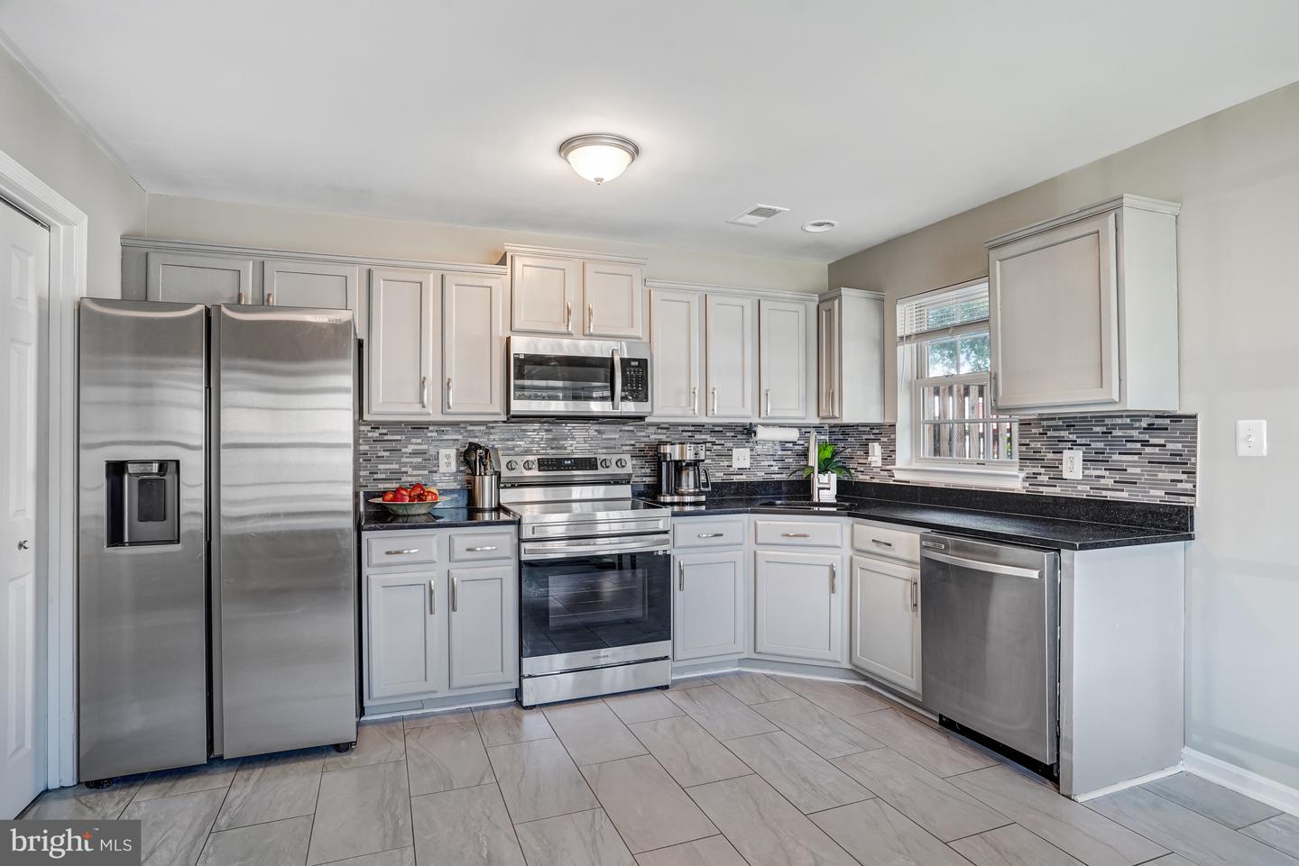 8850 BENCHMARK LN, BRISTOW, Virginia 20136, 3 Bedrooms Bedrooms, ,2 BathroomsBathrooms,Residential,For sale,8850 BENCHMARK LN,VAPW2100302 MLS # VAPW2100302