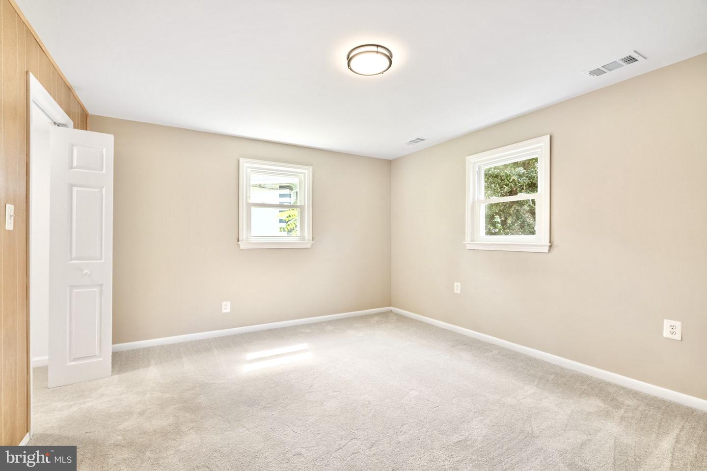 2811 ELSMORE ST, FAIRFAX, Virginia 22031, 5 Bedrooms Bedrooms, 14 Rooms Rooms,3 BathroomsBathrooms,Residential,For sale,2811 ELSMORE ST,VAFX2258324 MLS # VAFX2258324
