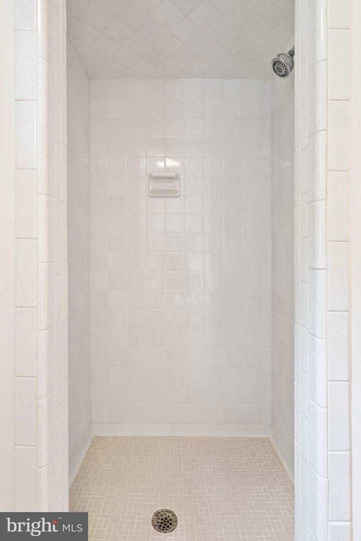 2811 ELSMORE ST, FAIRFAX, Virginia 22031, 5 Bedrooms Bedrooms, 14 Rooms Rooms,3 BathroomsBathrooms,Residential,For sale,2811 ELSMORE ST,VAFX2258324 MLS # VAFX2258324