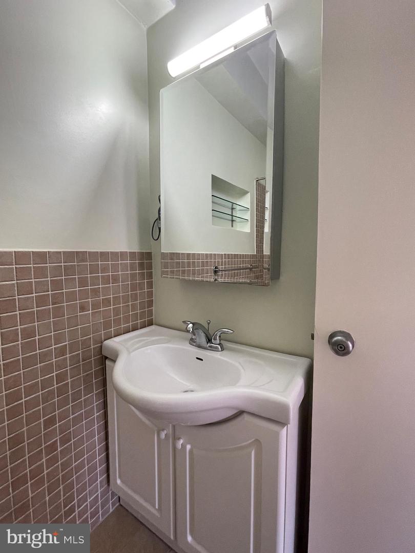 3901 CATHEDRAL AVE NW #419, WASHINGTON, District Of Columbia 20016, 1 Bedroom Bedrooms, ,1 BathroomBathrooms,Residential,For sale,3901 CATHEDRAL AVE NW #419,DCDC2191242 MLS # DCDC2191242
