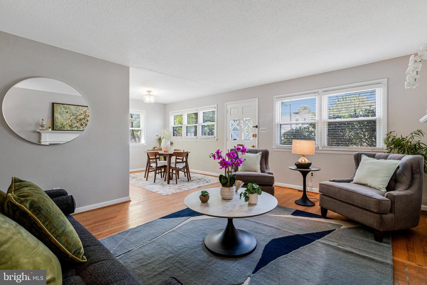 821 S MONROE ST, ARLINGTON, Virginia 22204, 3 Bedrooms Bedrooms, ,3 BathroomsBathrooms,Residential,For sale,821 S MONROE ST,VAAR2055404 MLS # VAAR2055404