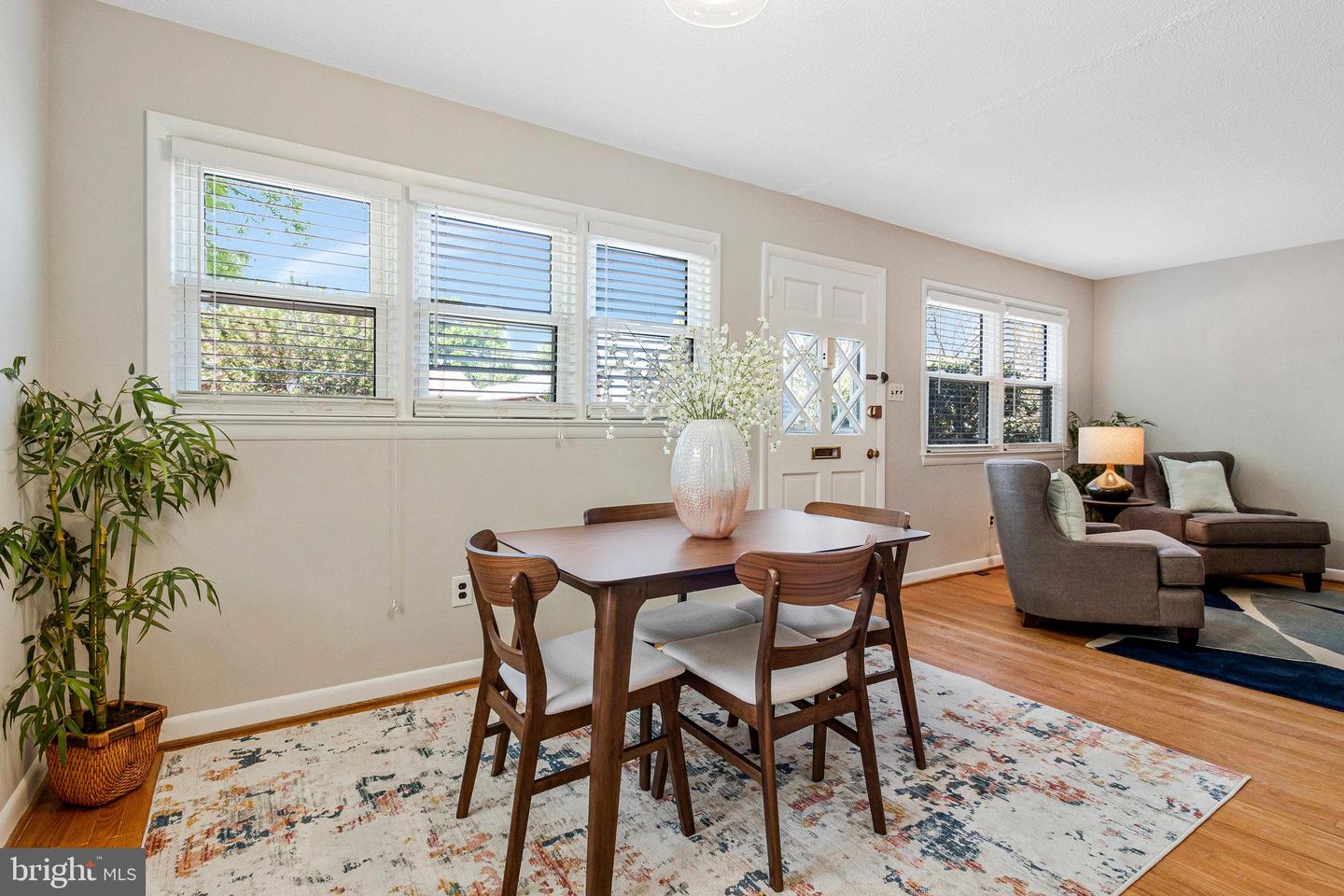 821 S MONROE ST, ARLINGTON, Virginia 22204, 3 Bedrooms Bedrooms, ,3 BathroomsBathrooms,Residential,For sale,821 S MONROE ST,VAAR2055404 MLS # VAAR2055404
