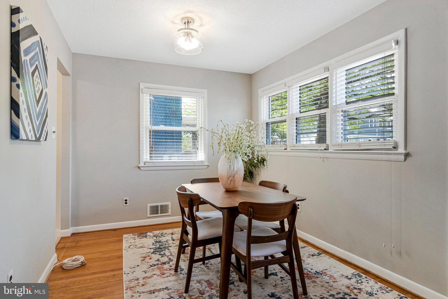 821 S MONROE ST, ARLINGTON, Virginia 22204, 3 Bedrooms Bedrooms, ,3 BathroomsBathrooms,Residential,For sale,821 S MONROE ST,VAAR2055404 MLS # VAAR2055404