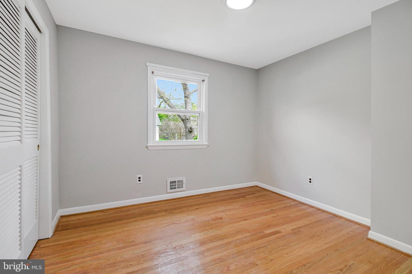 821 S MONROE ST, ARLINGTON, Virginia 22204, 3 Bedrooms Bedrooms, ,3 BathroomsBathrooms,Residential,For sale,821 S MONROE ST,VAAR2055404 MLS # VAAR2055404