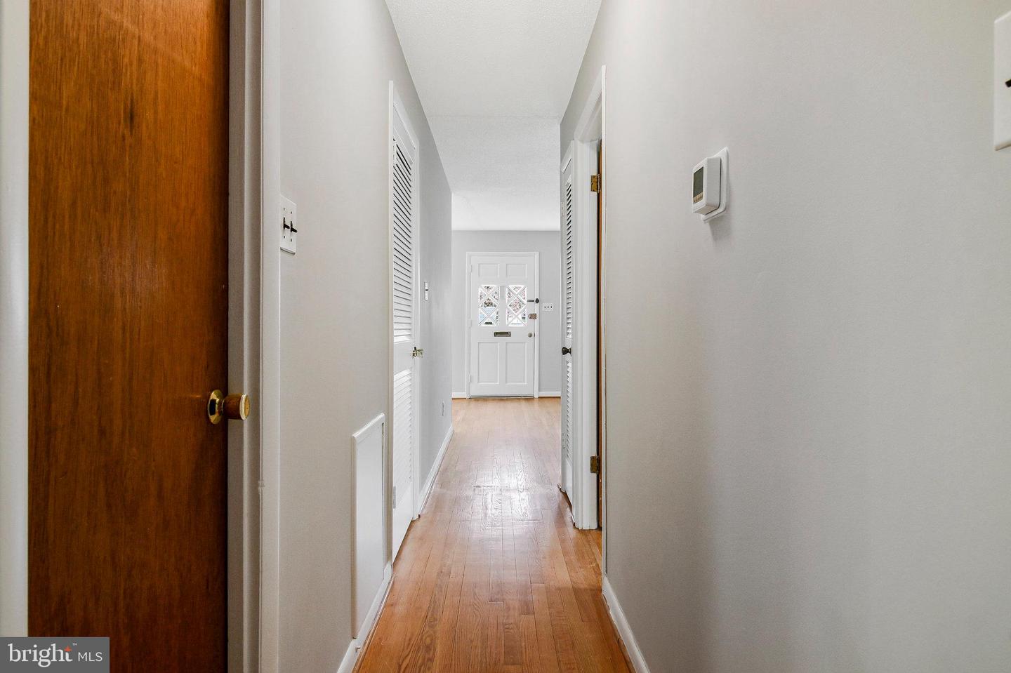 821 S MONROE ST, ARLINGTON, Virginia 22204, 3 Bedrooms Bedrooms, ,3 BathroomsBathrooms,Residential,For sale,821 S MONROE ST,VAAR2055404 MLS # VAAR2055404