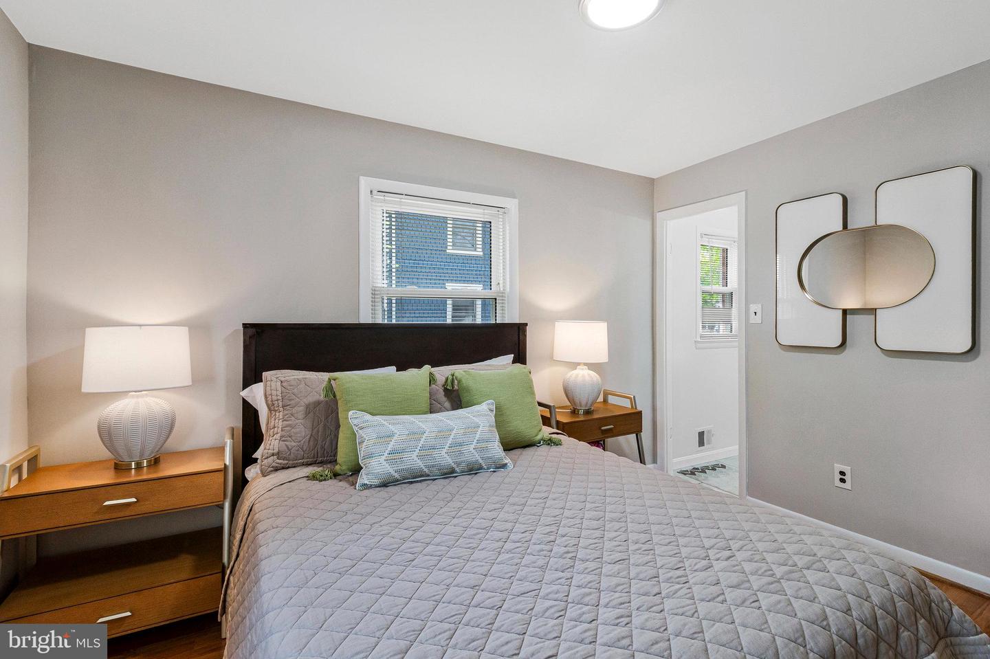 821 S MONROE ST, ARLINGTON, Virginia 22204, 3 Bedrooms Bedrooms, ,3 BathroomsBathrooms,Residential,For sale,821 S MONROE ST,VAAR2055404 MLS # VAAR2055404