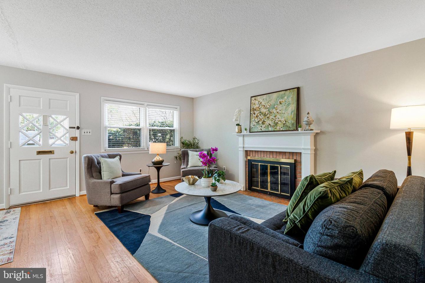 821 S MONROE ST, ARLINGTON, Virginia 22204, 3 Bedrooms Bedrooms, ,3 BathroomsBathrooms,Residential,For sale,821 S MONROE ST,VAAR2055404 MLS # VAAR2055404