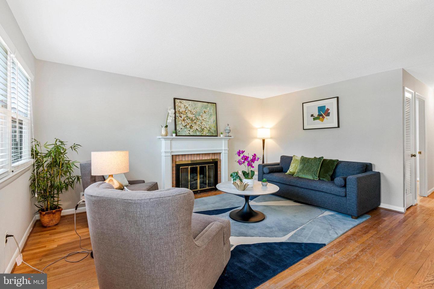 821 S MONROE ST, ARLINGTON, Virginia 22204, 3 Bedrooms Bedrooms, ,3 BathroomsBathrooms,Residential,For sale,821 S MONROE ST,VAAR2055404 MLS # VAAR2055404