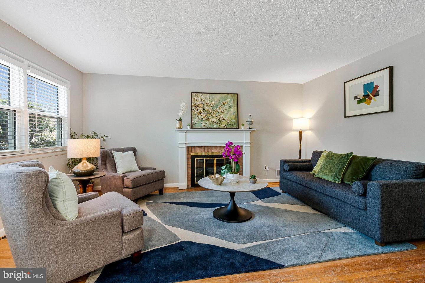 821 S MONROE ST, ARLINGTON, Virginia 22204, 3 Bedrooms Bedrooms, ,3 BathroomsBathrooms,Residential,For sale,821 S MONROE ST,VAAR2055404 MLS # VAAR2055404