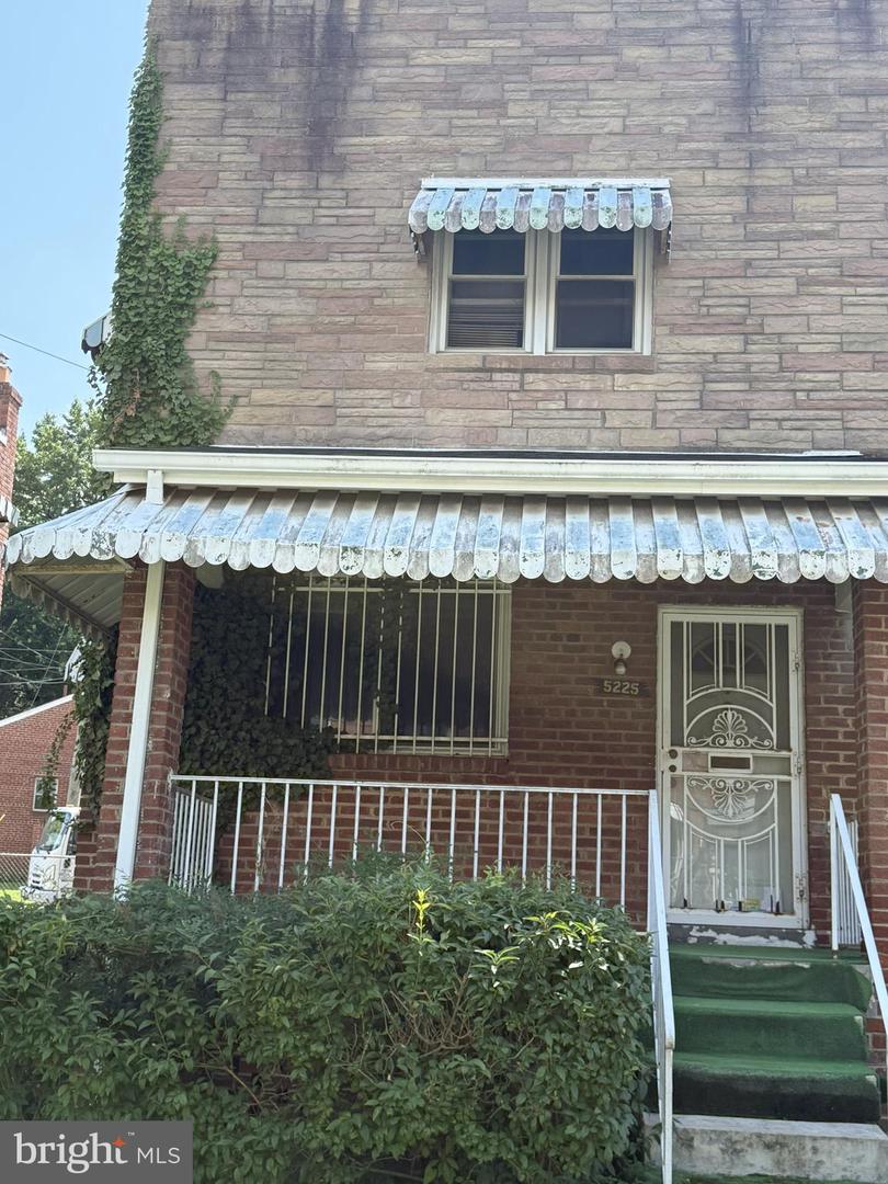 5225 CENTRAL AVE SE, WASHINGTON, District Of Columbia 20019, 3 Bedrooms Bedrooms, ,1 BathroomBathrooms,Residential,For sale,5225 CENTRAL AVE SE,DCDC2196548 MLS # DCDC2196548