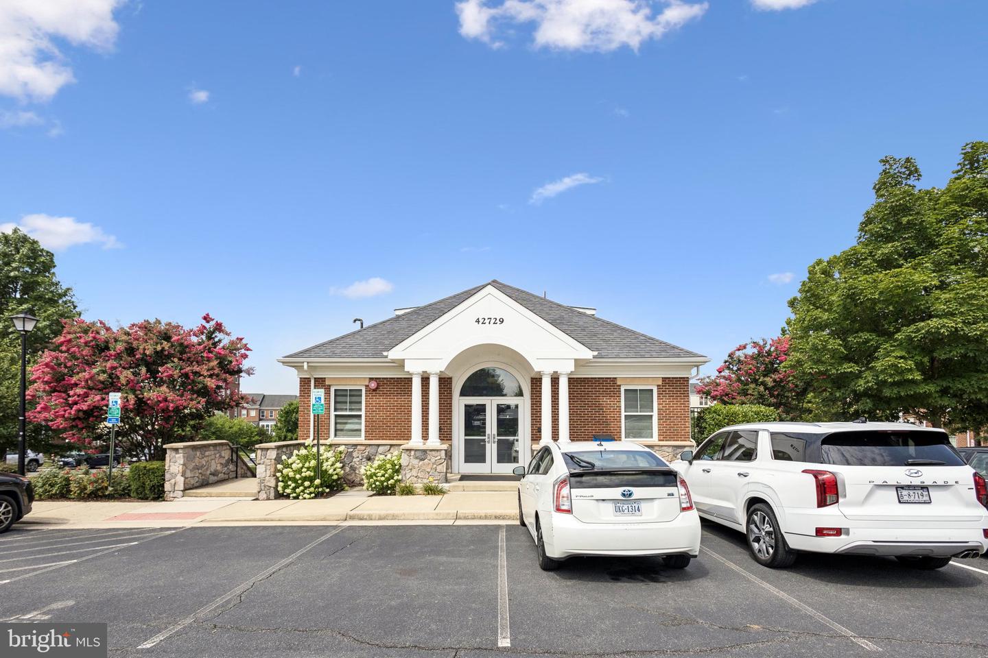 42761 HAY RD, ASHBURN, Virginia 20147, 3 Bedrooms Bedrooms, ,3 BathroomsBathrooms,Residential,For sale,42761 HAY RD,VALO2094570 MLS # VALO2094570