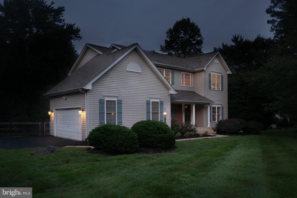 7413 WHISPERWOOD DR, WARRENTON, Virginia, 4 Bedrooms Bedrooms, ,3 BathroomsBathrooms,Residential,7413 WHISPERWOOD DR,VAFQ2017802 MLS # VAFQ2017802