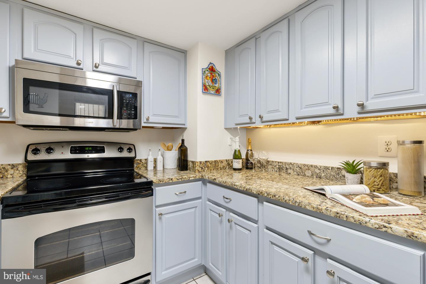 1621 T ST NW #T2, WASHINGTON, District Of Columbia 20009, 2 Bedrooms Bedrooms, ,2 BathroomsBathrooms,Residential,For sale,1621 T ST NW #T2,DCDC2200444 MLS # DCDC2200444