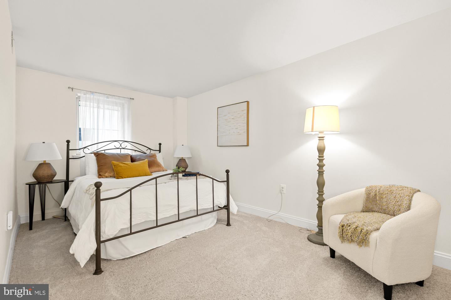 1621 T ST NW #T2, WASHINGTON, District Of Columbia 20009, 2 Bedrooms Bedrooms, ,2 BathroomsBathrooms,Residential,For sale,1621 T ST NW #T2,DCDC2200444 MLS # DCDC2200444
