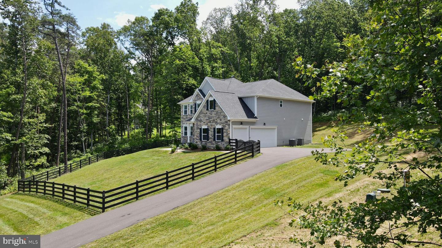 254 WHISTLEWOOD LN, WINCHESTER, Virginia 22602, 5 Bedrooms Bedrooms, ,6 BathroomsBathrooms,Residential,For sale,254 WHISTLEWOOD LN,VAFV2034146 MLS # VAFV2034146