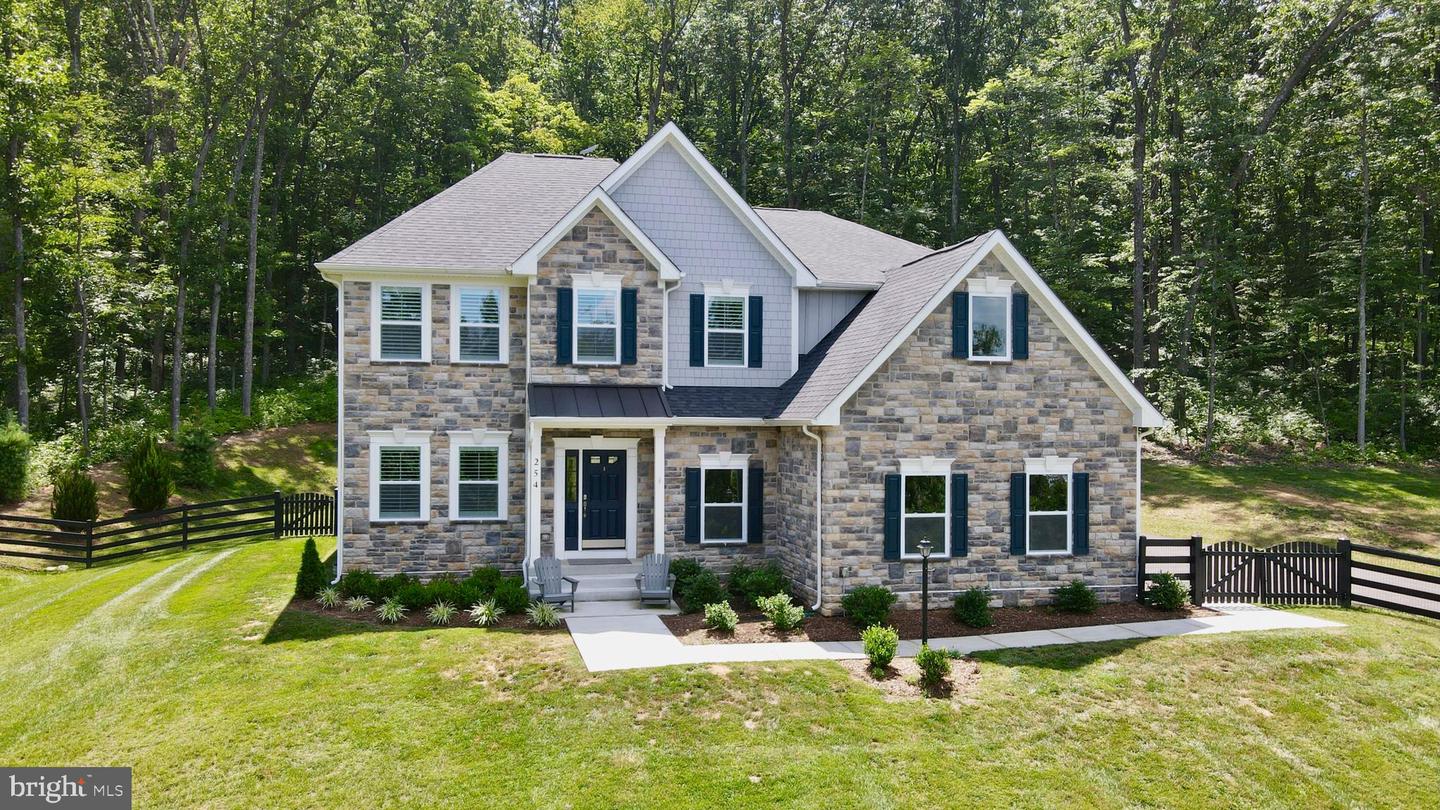 254 WHISTLEWOOD LN, WINCHESTER, Virginia 22602, 5 Bedrooms Bedrooms, ,6 BathroomsBathrooms,Residential,For sale,254 WHISTLEWOOD LN,VAFV2034146 MLS # VAFV2034146