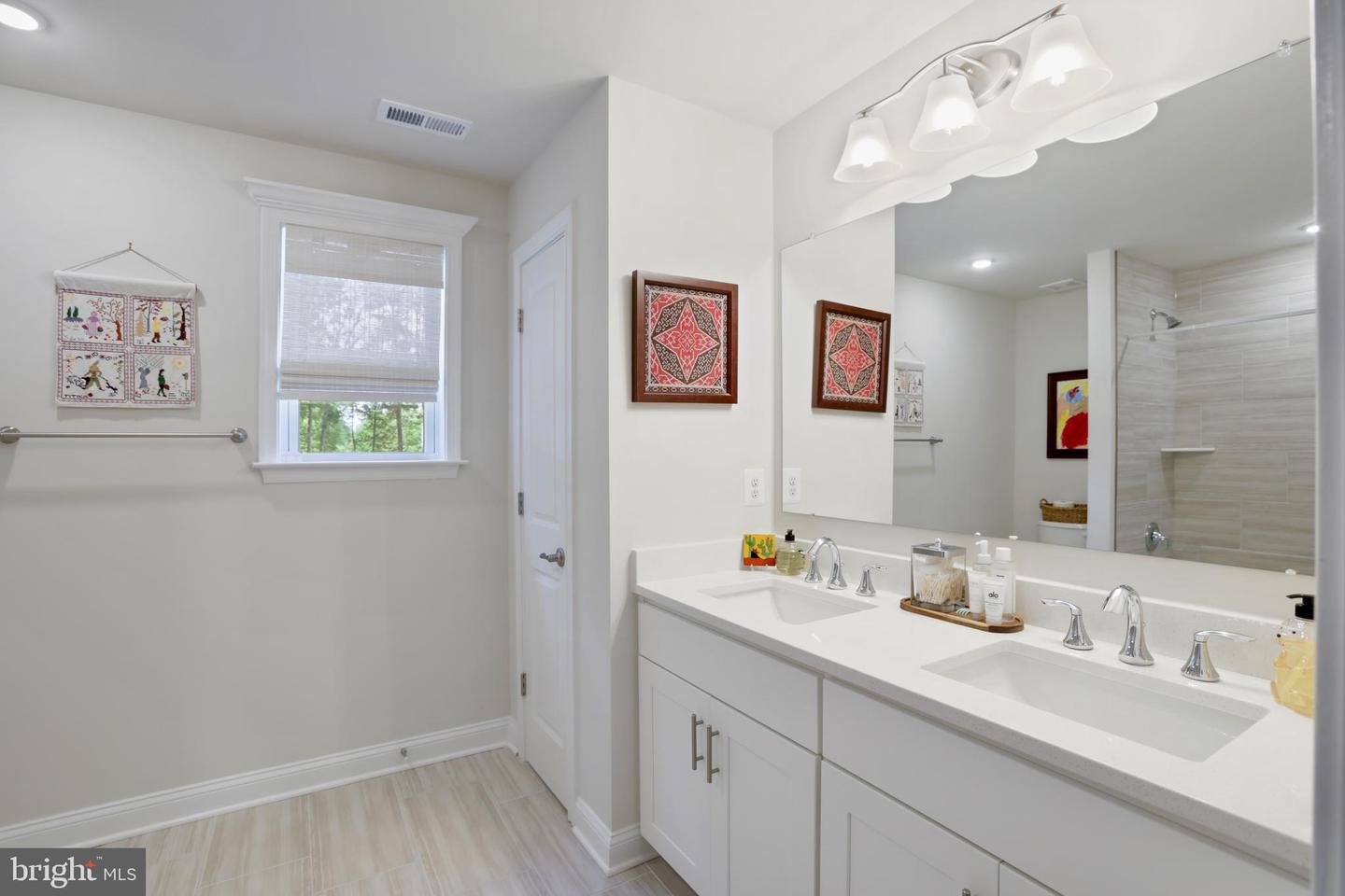 254 WHISTLEWOOD LN, WINCHESTER, Virginia 22602, 5 Bedrooms Bedrooms, ,6 BathroomsBathrooms,Residential,For sale,254 WHISTLEWOOD LN,VAFV2034146 MLS # VAFV2034146