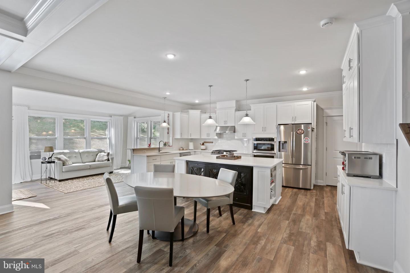 254 WHISTLEWOOD LN, WINCHESTER, Virginia 22602, 5 Bedrooms Bedrooms, ,6 BathroomsBathrooms,Residential,For sale,254 WHISTLEWOOD LN,VAFV2034146 MLS # VAFV2034146