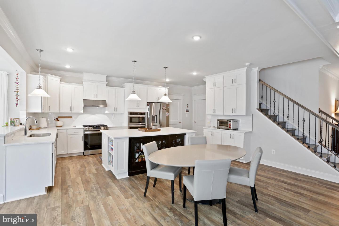 254 WHISTLEWOOD LN, WINCHESTER, Virginia 22602, 5 Bedrooms Bedrooms, ,6 BathroomsBathrooms,Residential,For sale,254 WHISTLEWOOD LN,VAFV2034146 MLS # VAFV2034146